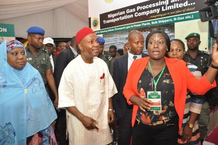 FG commends NNPC's foray into renewable energy