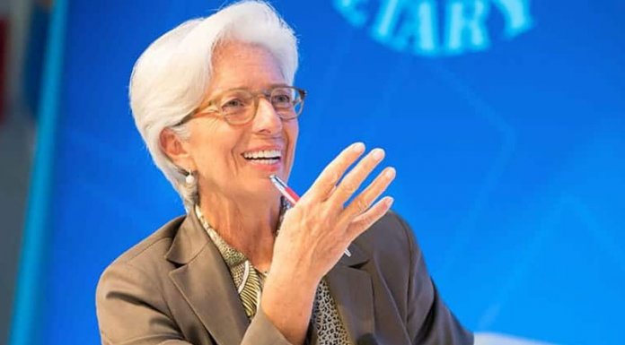 IMF urges Nigeria to remove fuel subsidy