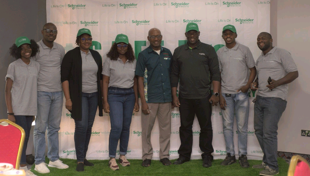 Schneider Electric commemorates 1,189 days without LTI