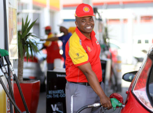 Petrol price set to hit N1,332/litre as Dangote Refinery increases price again