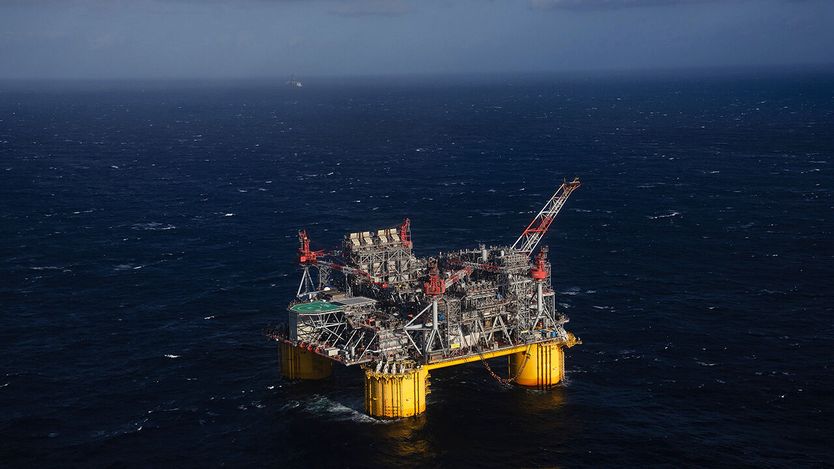 Energy Week in Review: Nigeria’s oil gains, gas divestment and Africa’s $16bn investment push