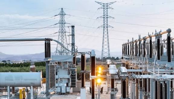 Power sector crisis deepens as GenCos and DisCos split over ₦3.3 trillion debt deal
