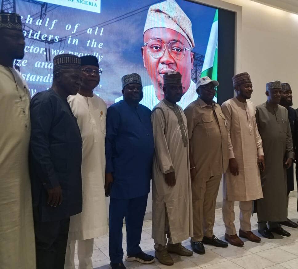 Power Ministry hosts farewell dinner for Adelabu, hails reforms and sector milestones
