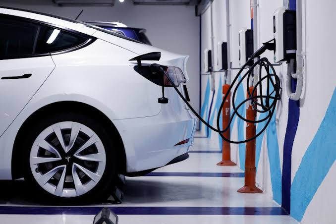 Electric vehicle